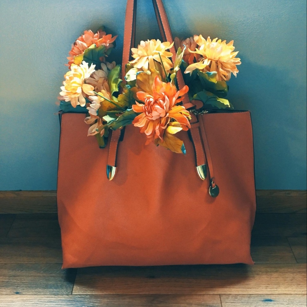 Maurices coral tote bag